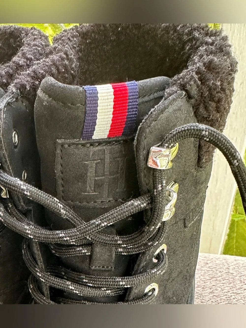 Tommy Hilfiger Black and Red Cozy Lined Boots*Wmn’s Sz~8*GUC*Raelene boots